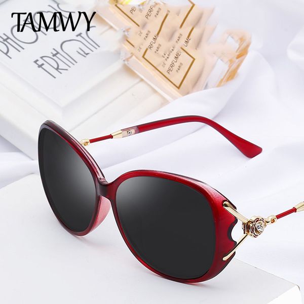 tamwy brand design luxury women polarized sunglasses 2019 lady sun glasses female rhinestone temple shades eyewear uv400 t2223, White;black
tamwy brand design luxury women polarized sunglasses 2019 lady sun glasses female rhinestone temple shades eyewear uv400 t2223, White;black