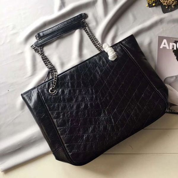 women leather crossbody chain with leather strap 35cm wide soft waxed cow leather multi functional bags single zipper
women leather crossbody chain with leather strap 35cm wide soft waxed cow leather multi functional bags single zipper