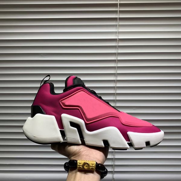 super light outdoor athletic men sneakers outdoor jogging women running shoes large size genuine leather lovers walking shoes
super light outdoor athletic men sneakers outdoor jogging women running shoes large size genuine leather lovers walking shoes
