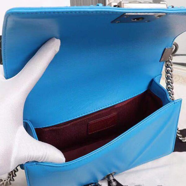 2019 fashion luxury women bags designer sheepskin classic sewing lattice bags shoulder crossbody ladies chain 
2019 fashion luxury women bags designer sheepskin classic sewing lattice bags shoulder crossbody ladies chain