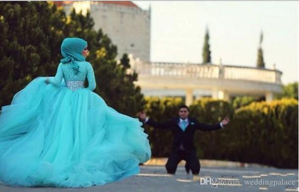 muslim arabic bridal wedding dresses long sleeves high neck middle east arab wedding gowns with sparking crystal belt casamento dresses, White
muslim arabic bridal wedding dresses long sleeves high neck middle east arab wedding gowns with sparking crystal belt casamento dresses, White