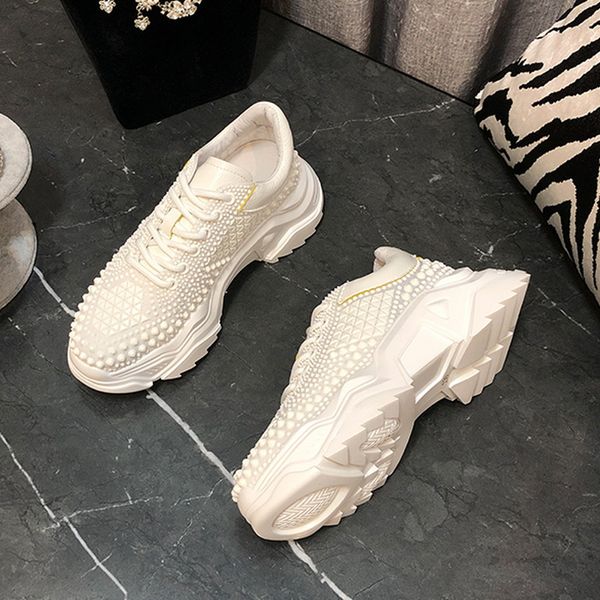 white sneakers height increasing casual shoes women's walking shoes outdoor trainers black studed flat platforms
white sneakers height increasing casual shoes women's walking shoes outdoor trainers black studed flat platforms