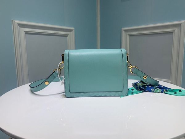 classic lady's handbag high-end custom quality handbag fashion business casual style metal accessories with long shoulder strap, Silver
classic lady's handbag high-end custom quality handbag fashion business casual style metal accessories with long shoulder strap, Silver