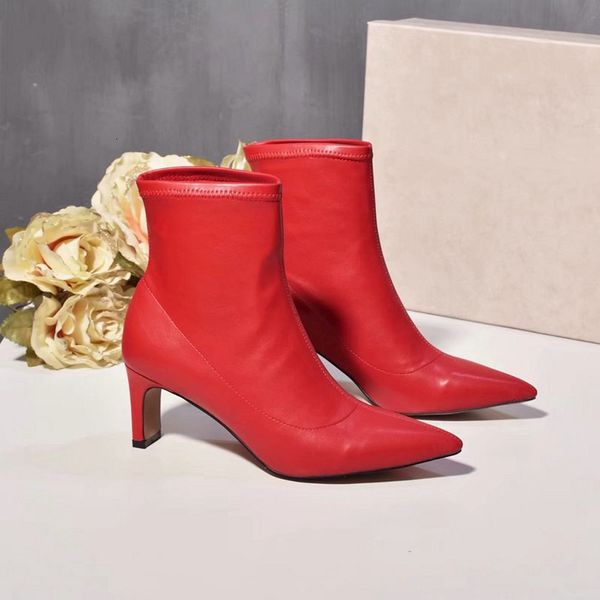 new international big fashion designer red black valentine s booties sheepskin high-heeled work party boots 35-40 size
new international big fashion designer red black valentine s booties sheepskin high-heeled work party boots 35-40 size