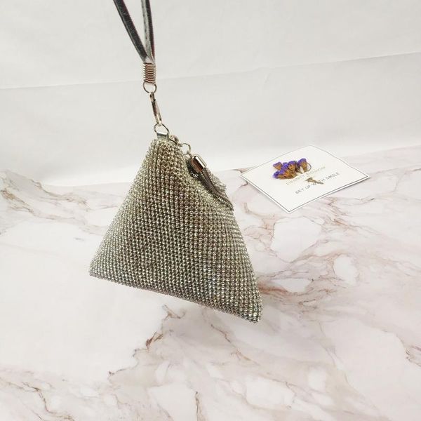 triangle bag alternative sequin women's new women's bag cool handbag fashion clutch new crystal
triangle bag alternative sequin women's new women's bag cool handbag fashion clutch new crystal