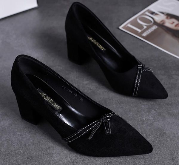sapatos feminino модные женские сексуальные туфли на высоком каблуке из миди пу из лакированной кожи с острым носом размер 35-39 дешевые шну, Black
sapatos feminino модные женские сексуальные туфли на высоком каблуке из миди пу из лакированной кожи с острым носом размер 35-39 дешевые шну, Black