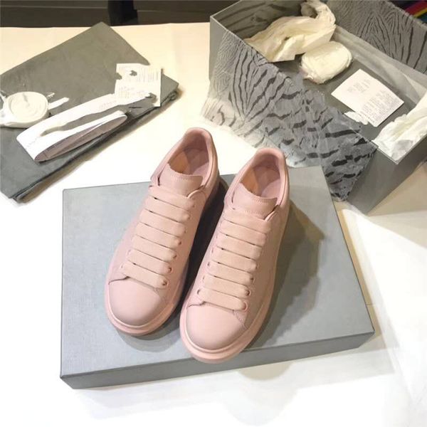 men designer shoes 100% suede leather grey green black platform oversized sneakers women fashion lace-up trainers wedding shoes with new box
men designer shoes 100% suede leather grey green black platform oversized sneakers women fashion lace-up trainers wedding shoes with new box