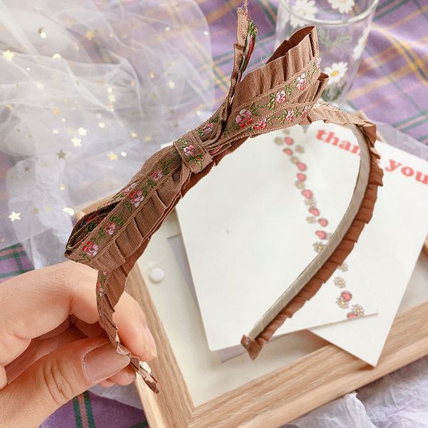 2020 new korean style child hairbands vintage ethnic style embroidery ribbon bow sweet headband for girl fashion accessories, Slivery;white
2020 new korean style child hairbands vintage ethnic style embroidery ribbon bow sweet headband for girl fashion accessories, Slivery;white