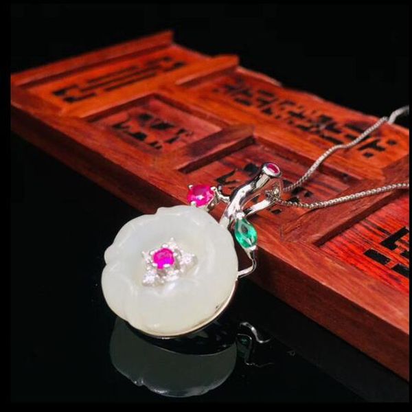 925 sterling silver white hetian jade carved flower design lucky pendant + chain necklace fine jewelry charm gift
925 sterling silver white hetian jade carved flower design lucky pendant + chain necklace fine jewelry charm gift