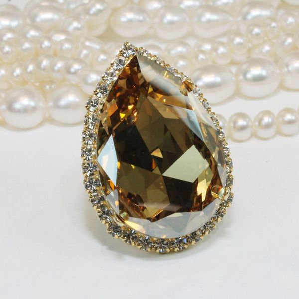 luxury male female big crystal zircon stone ring yellow gold color wedding jewelry promise engagement rings for wome, Slivery;golden
luxury male female big crystal zircon stone ring yellow gold color wedding jewelry promise engagement rings for wome, Slivery;golden