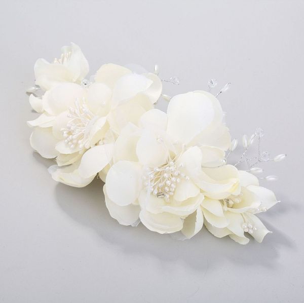 fashion bride yarn flower hair comb girls party floral headpieces bridal wedding prom party haircombs headdress gifts handmade, Golden;white
fashion bride yarn flower hair comb girls party floral headpieces bridal wedding prom party haircombs headdress gifts handmade, Golden;white