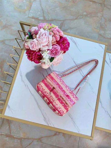 2019 brand fashion luxury designer woman bags Simple atmosphere chain pack high-end quality shoulder bag tote bags
2019 brand fashion luxury designer woman bags Simple atmosphere chain pack high-end quality shoulder bag tote bags