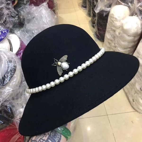 beauty woman designer caps luxury stingy brim hats with little bees pearl design brand fitted autumn hats wool cap, Blue;gray
beauty woman designer caps luxury stingy brim hats with little bees pearl design brand fitted autumn hats wool cap, Blue;gray