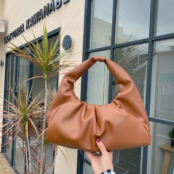 pleated croissant bags shoulder bags armpit bag evening clutch purse lady totes handbags 2020
pleated croissant bags shoulder bags armpit bag evening clutch purse lady totes handbags 2020