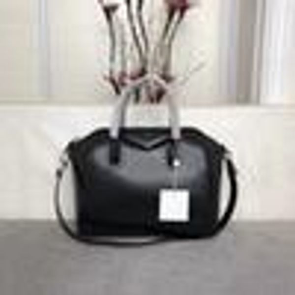 2020 brand designer luxury handbag antigona shoulder bags original leather women bag tote bags black bag
2020 brand designer luxury handbag antigona shoulder bags original leather women bag tote bags black bag