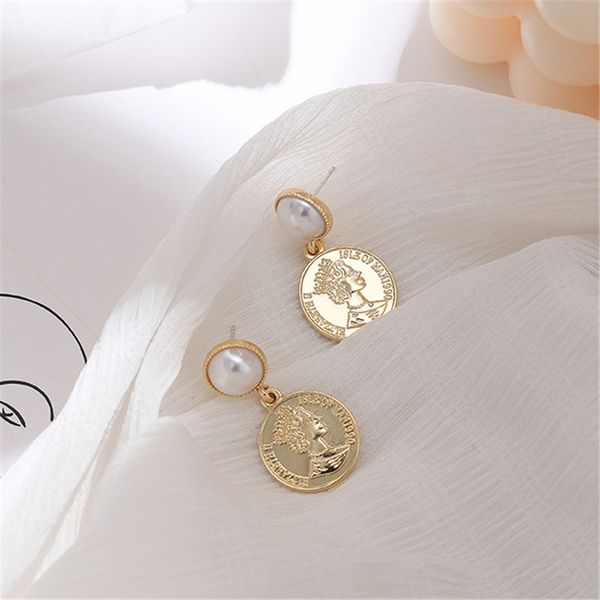 drop stud earrings for women queen coin earring dangle ladies pendant wedding girls gold color korean trendy stainless oorbellen, Golden;silver
drop stud earrings for women queen coin earring dangle ladies pendant wedding girls gold color korean trendy stainless oorbellen, Golden;silver