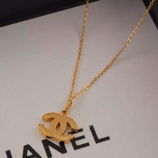 2019 de igner brand necklace fa hion luxury letter pendant necklace 18k titanium teel gold plated necklace for women whole ale price
2019 de igner brand necklace fa hion luxury letter pendant necklace 18k titanium teel gold plated necklace for women whole ale price