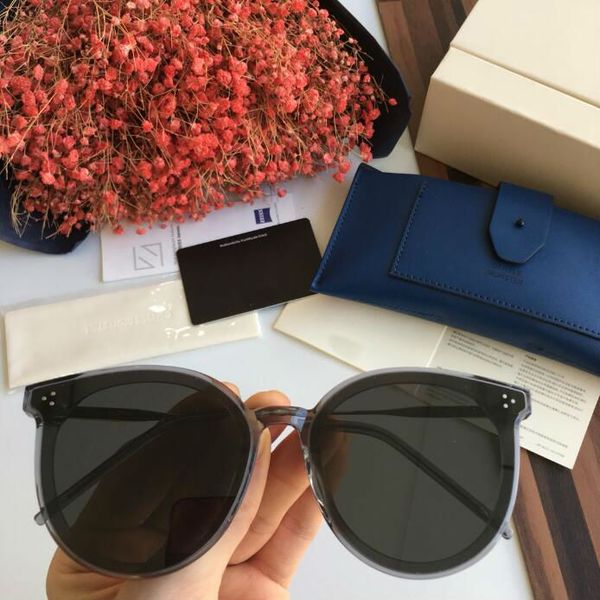 luxury jaxk hi sunglasses for women brand design popular fashion summer style with the bees uv400 connection lens come, White;black
luxury jaxk hi sunglasses for women brand design popular fashion summer style with the bees uv400 connection lens come, White;black