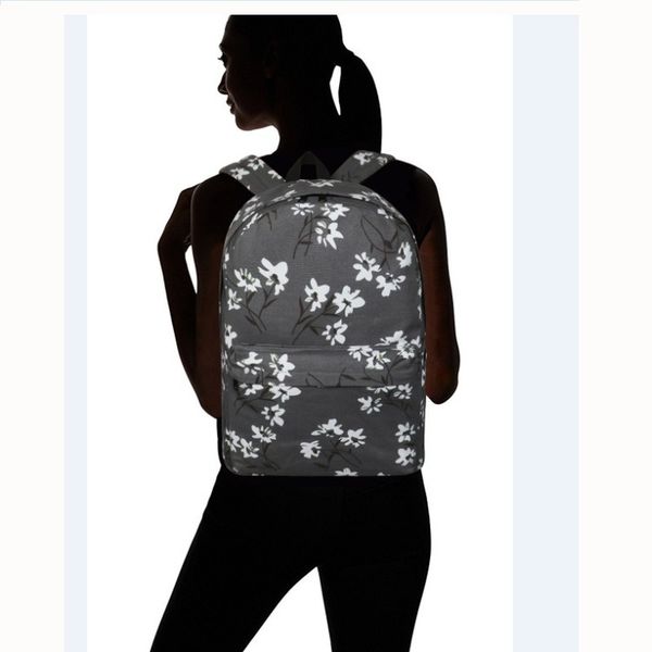 2020 new women's large-capacity women's bag gray background white flower simple trend canvas backpack schoolbag softback
2020 new women's large-capacity women's bag gray background white flower simple trend canvas backpack schoolbag softback