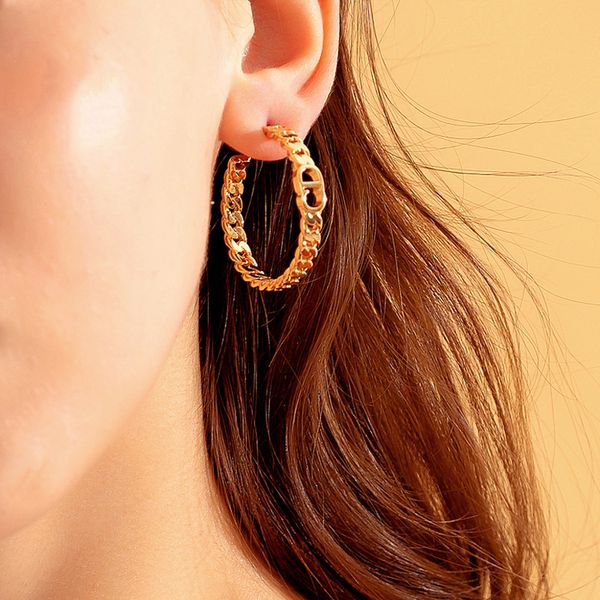 chic geometrical gold sliver color c shape hoop earrings for women punk minimalist statement large chain link metal earrings, Golden;silver
chic geometrical gold sliver color c shape hoop earrings for women punk minimalist statement large chain link metal earrings, Golden;silver