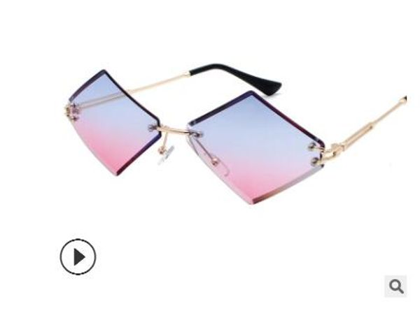 2019 star web celebrity glasses female korean versionon sunglasses personality fashion sunglasses, White;black
2019 star web celebrity glasses female korean versionon sunglasses personality fashion sunglasses, White;black