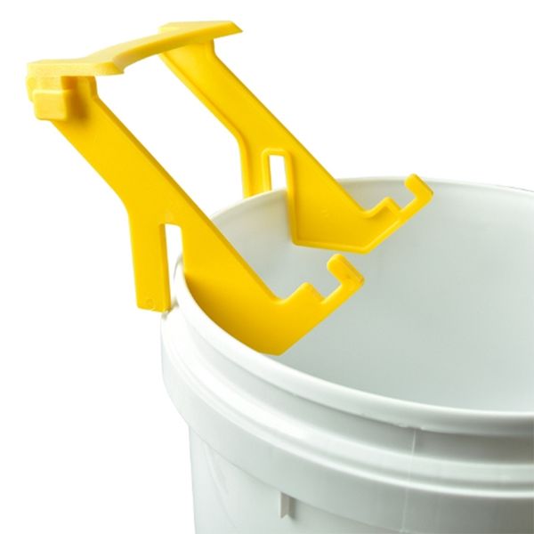 3pcs honey bucket bracket beekeeping tool yellow honey tank plastic honey pail stand support other garden tools
3pcs honey bucket bracket beekeeping tool yellow honey tank plastic honey pail stand support other garden tools