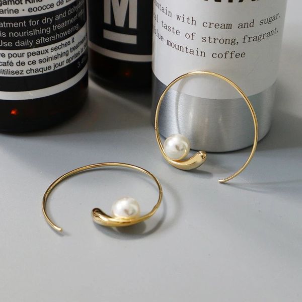 fashion gold big hoop earring for women vintage punk spiral geometric round pearl earrings exaggerated club party trendy jewelry, Golden;silver
fashion gold big hoop earring for women vintage punk spiral geometric round pearl earrings exaggerated club party trendy jewelry, Golden;silver