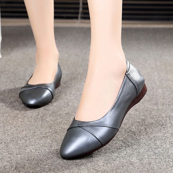 2019 autumn new beef tendon bottom female point comfortable wild soft leather shoes, Black 
2019 autumn new beef tendon bottom female point comfortable wild soft leather shoes, Black