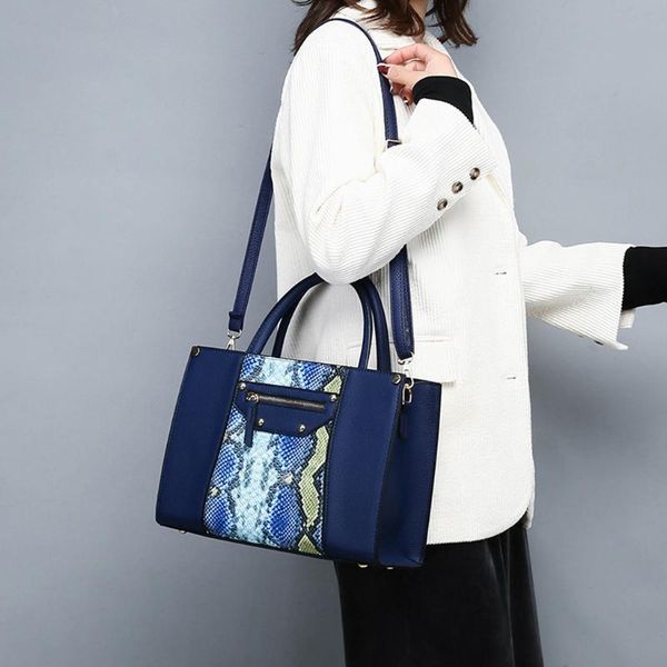 snakeskin pattern womens casual handbag bolsa pu shoulder bags handbags for women 2020 designer luxury sac a main femme
snakeskin pattern womens casual handbag bolsa pu shoulder bags handbags for women 2020 designer luxury sac a main femme