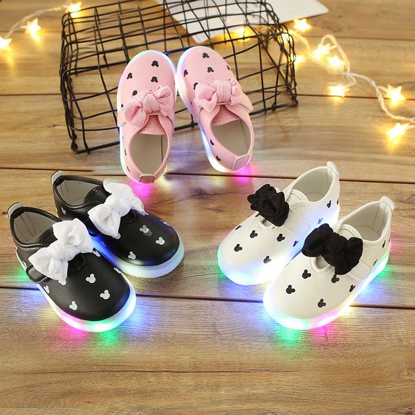 2020 new girl lighted children's board shoes fashion big bow casual princess flats shoes comfortable baby kids sneakers loafers, Black;red
2020 new girl lighted children's board shoes fashion big bow casual princess flats shoes comfortable baby kids sneakers loafers, Black;red