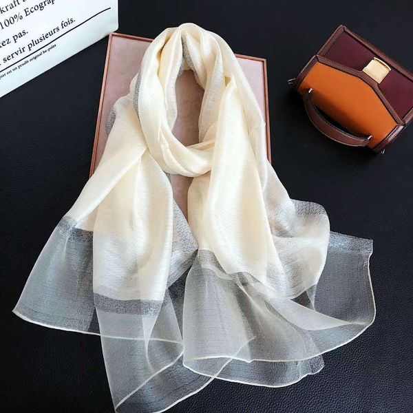 2019 scarf female autumn and winter all-match scarf stamping gauze silk scarf shawl beach towel, Blue;gray
2019 scarf female autumn and winter all-match scarf stamping gauze silk scarf shawl beach towel, Blue;gray