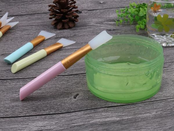 makeup brush silicone mask brush facial eye makeup silica gel diy mask brushes cosmetic beauty tools 3 colors
makeup brush silicone mask brush facial eye makeup silica gel diy mask brushes cosmetic beauty tools 3 colors