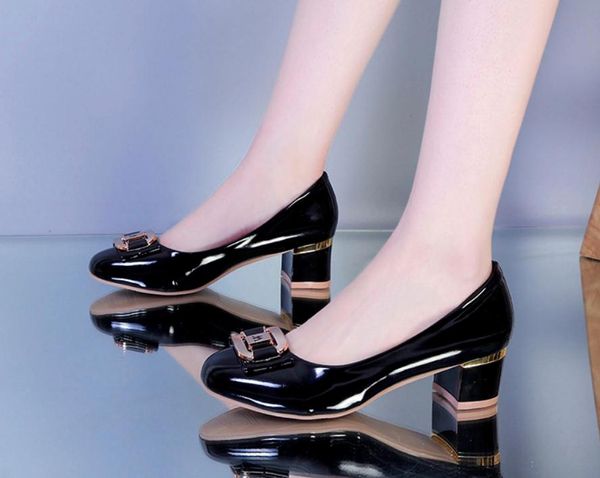 2019 women's shoes in spring and autumn with new style middle heel coarse heel square head @182, Black 
2019 women's shoes in spring and autumn with new style middle heel coarse heel square head @182, Black