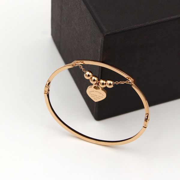 fashion 4 steel beads forever love titanium steel heart-shaped tag rose gold bracelet for women jewelry bracelet gift wholesale, Black
fashion 4 steel beads forever love titanium steel heart-shaped tag rose gold bracelet for women jewelry bracelet gift wholesale, Black