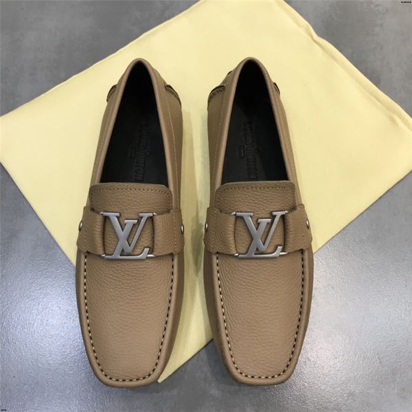 19ss brands luxury driving shoes men genuine leather loafers mens fashion embossing moccasins slip on flats boat shoes, Black
19ss brands luxury driving shoes men genuine leather loafers mens fashion embossing moccasins slip on flats boat shoes, Black