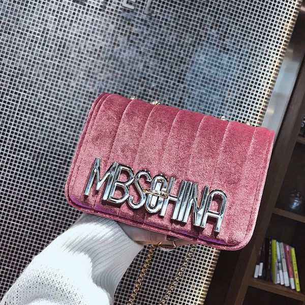handbag 2019 new fashion chain small square package wild temperament shoulder messenger bag
handbag 2019 new fashion chain small square package wild temperament shoulder messenger bag
