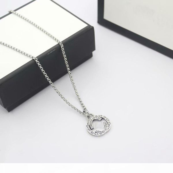 горячие продажи ретро стиль мужчины леди brass помолвки толстые длинные ожерелья с резьбой декоративные шаблон выдалбливают g письмо подвеск, Silver 
горячие продажи ретро стиль мужчины леди brass помолвки толстые длинные ожерелья с резьбой декоративные шаблон выдалбливают g письмо подвеск, Silver