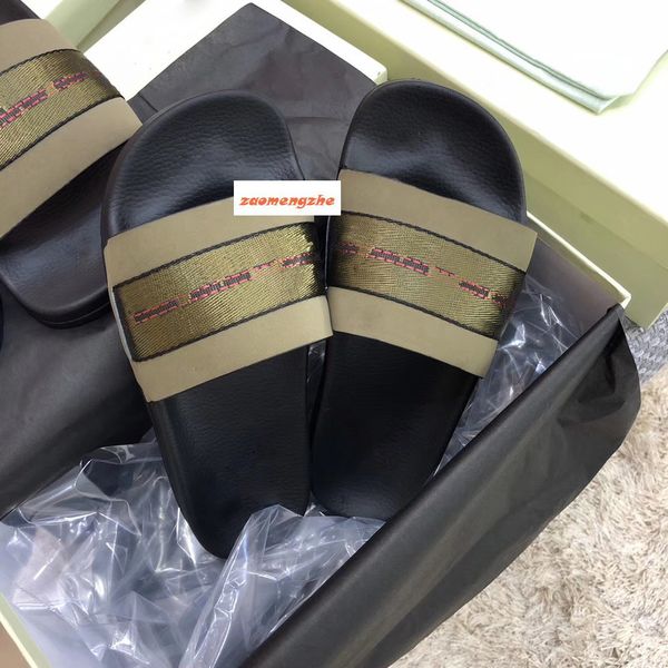 luxury designer off casual shoes indoor beach slippers white printing couple shoes with box, Black
luxury designer off casual shoes indoor beach slippers white printing couple shoes with box, Black