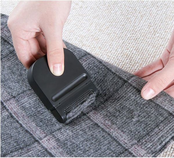 3 colors lint remover portable 6.4*2*8cm new hair ball trimmer fuzz pellet cut machine epilator sweater clothes lint rollers brushes
3 colors lint remover portable 6.4*2*8cm new hair ball trimmer fuzz pellet cut machine epilator sweater clothes lint rollers brushes