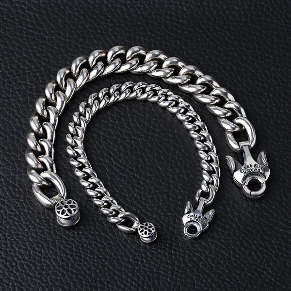 925 Sterling silver jewelry designer hand-made heavy curb links bracelet designed with unique closure clasp 3 SIZES (9MM 14MM 17MM) FOR MEN
925 Sterling silver jewelry designer hand-made heavy curb links bracelet designed with unique closure clasp 3 SIZES (9MM 14MM 17MM) FOR MEN