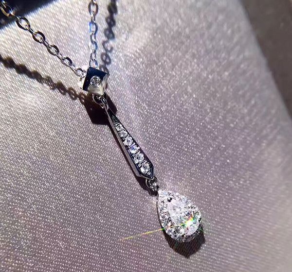 2020 fashion new white zircon water drop pendant necklace trendy simple necklace jewelry gift wedding party, Silver
2020 fashion new white zircon water drop pendant necklace trendy simple necklace jewelry gift wedding party, Silver