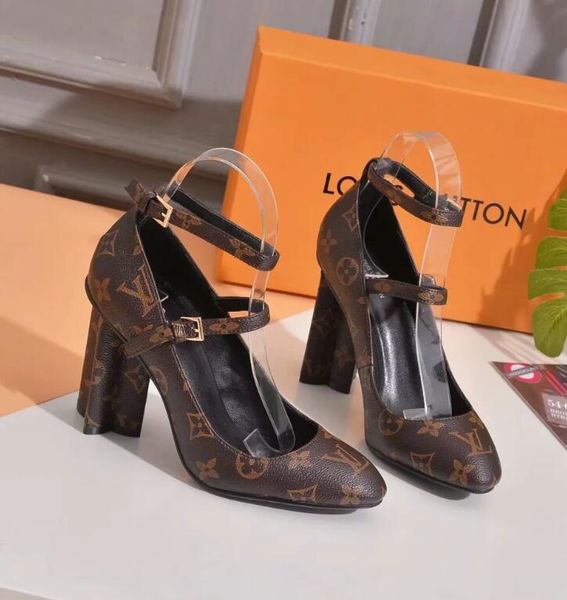 новые модные женские туфли кожаные сандалии женские на высоком каблуке l3295, Black
новые модные женские туфли кожаные сандалии женские на высоком каблуке l3295, Black
