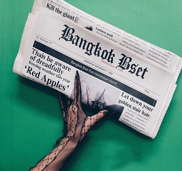 original newspapers modeling day clutch bags letter envelope bag casual shoulder bag purse evening bags with clothing wallet
original newspapers modeling day clutch bags letter envelope bag casual shoulder bag purse evening bags with clothing wallet