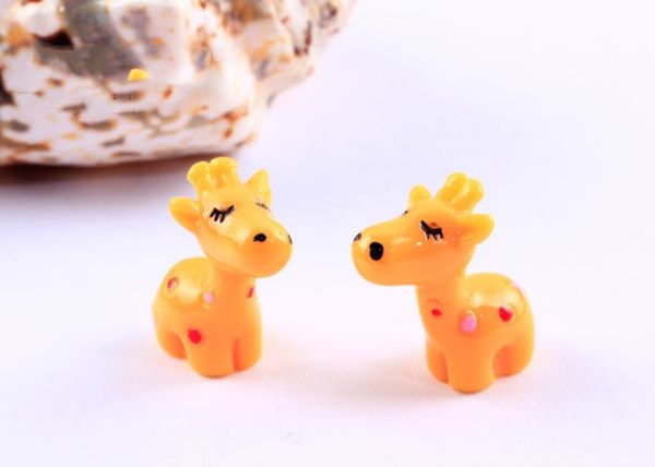 2020 mini figurine cute yellow little deer cartoon doll toy moss terrarium ornaments micro landscape accessories fairy garden
2020 mini figurine cute yellow little deer cartoon doll toy moss terrarium ornaments micro landscape accessories fairy garden