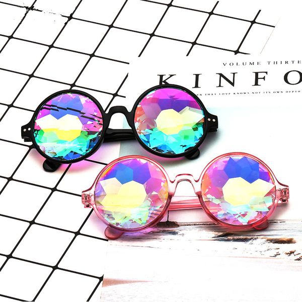 new 2019 women sunglasses retro round kaleidoscope sunglasses fashion unique cosplay goggles for boyfirend girlfriend gift, White;black
new 2019 women sunglasses retro round kaleidoscope sunglasses fashion unique cosplay goggles for boyfirend girlfriend gift, White;black
