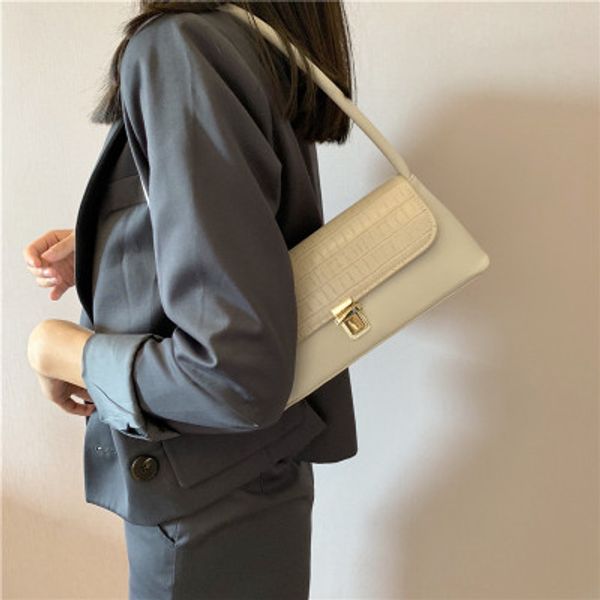 shoulder bags luxury fashion brand hasp women leather bags plain designer versatile 2 colors hard casual work party easy match
shoulder bags luxury fashion brand hasp women leather bags plain designer versatile 2 colors hard casual work party easy match