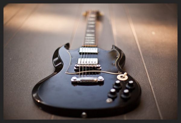 пользовательский магазин 1986 sg стандартный полуглянок blackie blackie electric guitar abr-1 little pin bridge, humbucker pickups, chrome h
пользовательский магазин 1986 sg стандартный полуглянок blackie blackie electric guitar abr-1 little pin bridge, humbucker pickups, chrome h