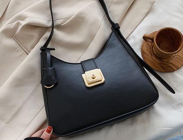 designer senior sense niche bag 2020 new retro fashion baguette luxury casual shoulder slung armpit bag selling
designer senior sense niche bag 2020 new retro fashion baguette luxury casual shoulder slung armpit bag selling
