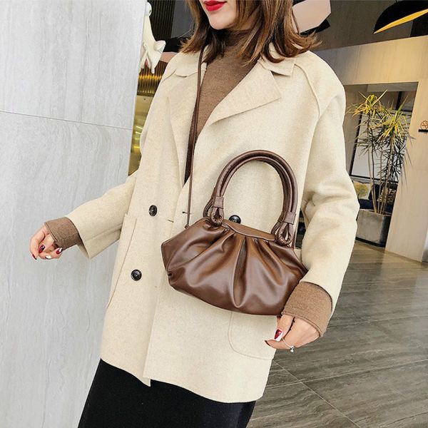 сумка женщин 2020 новый модельер fold crossbody сумка простой pure color cloud сумка vintage тотализатор
сумка женщин 2020 новый модельер fold crossbody сумка простой pure color cloud сумка vintage тотализатор