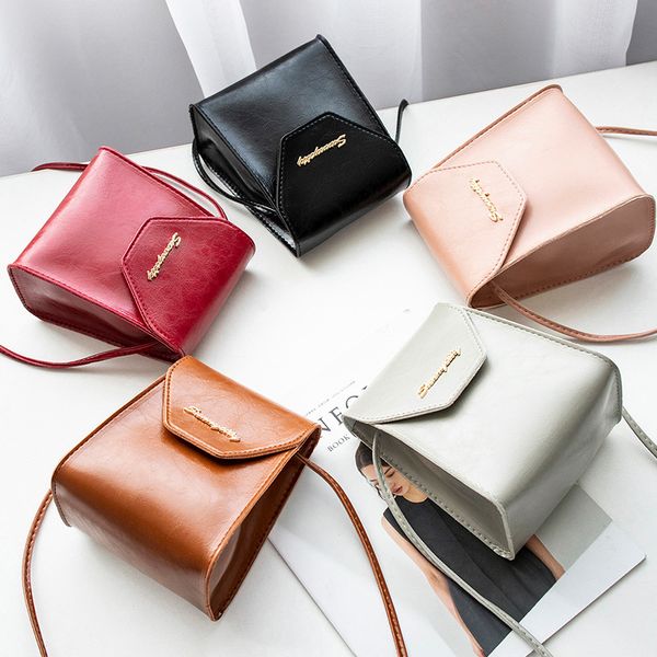 2018 korean version of the simple women's bag shoulder messenger bag retro leisure oil skin small square wholesale
2018 korean version of the simple women's bag shoulder messenger bag retro leisure oil skin small square wholesale